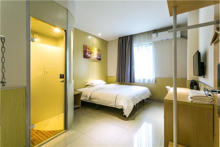 100 Inn Plus Pudong Airport Hotel Shanghái Exterior foto