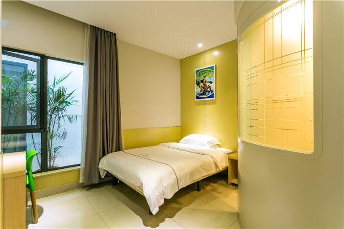 100 Inn Plus Pudong Airport Hotel Shanghái Exterior foto