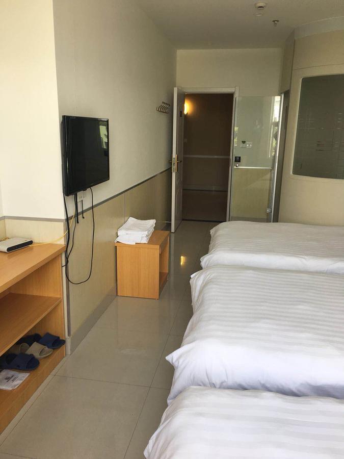 100 Inn Plus Pudong Airport Hotel Shanghái Exterior foto